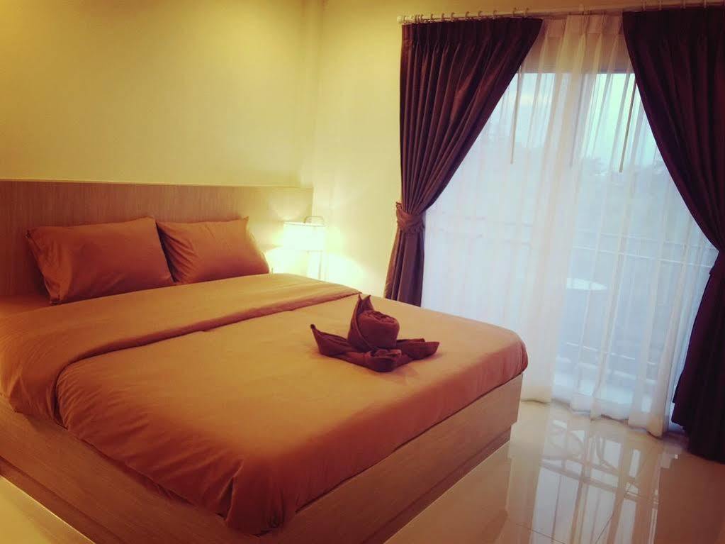 Oyo 306 Paradise Park Laemchabang Si Racha Ngoại thất bức ảnh