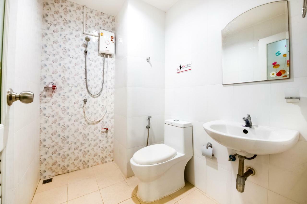 Oyo 306 Paradise Park Laemchabang Si Racha Ngoại thất bức ảnh