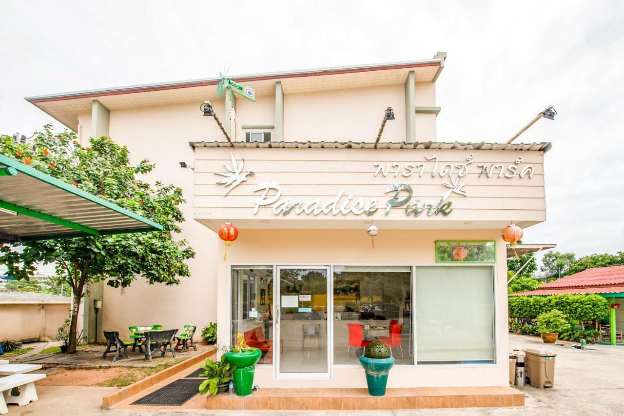 Oyo 306 Paradise Park Laemchabang Si Racha Ngoại thất bức ảnh